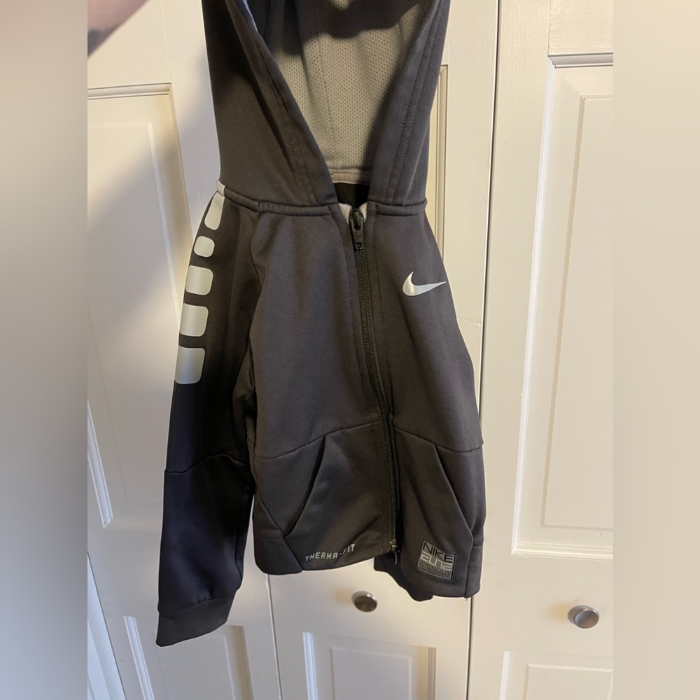 Nike zip up hoodie